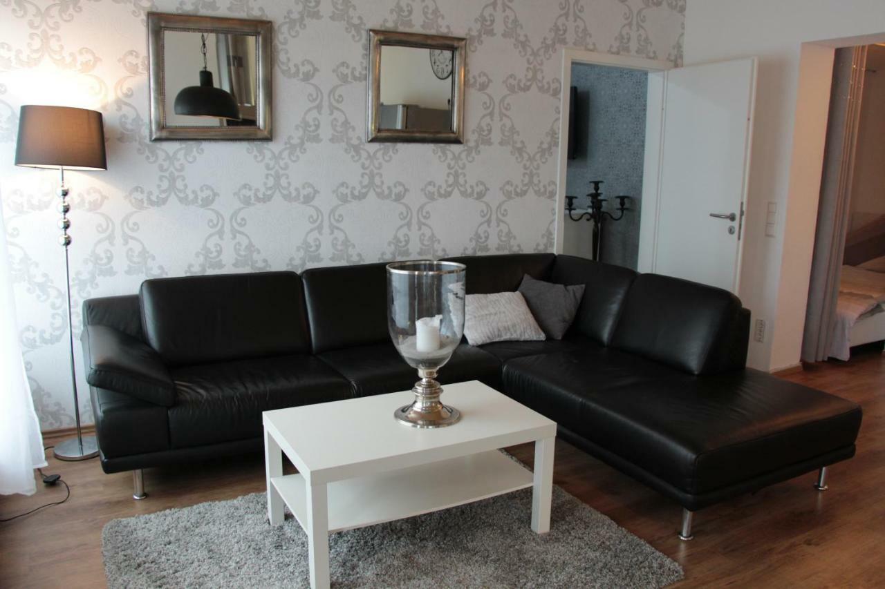 Modernes Und Gemuetliches Appartment Mit Terrasse, Stadtnah Ravensburg Eksteriør billede