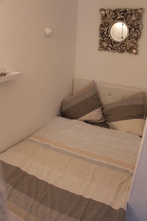 Modernes Und Gemuetliches Appartment Mit Terrasse, Stadtnah Ravensburg Eksteriør billede